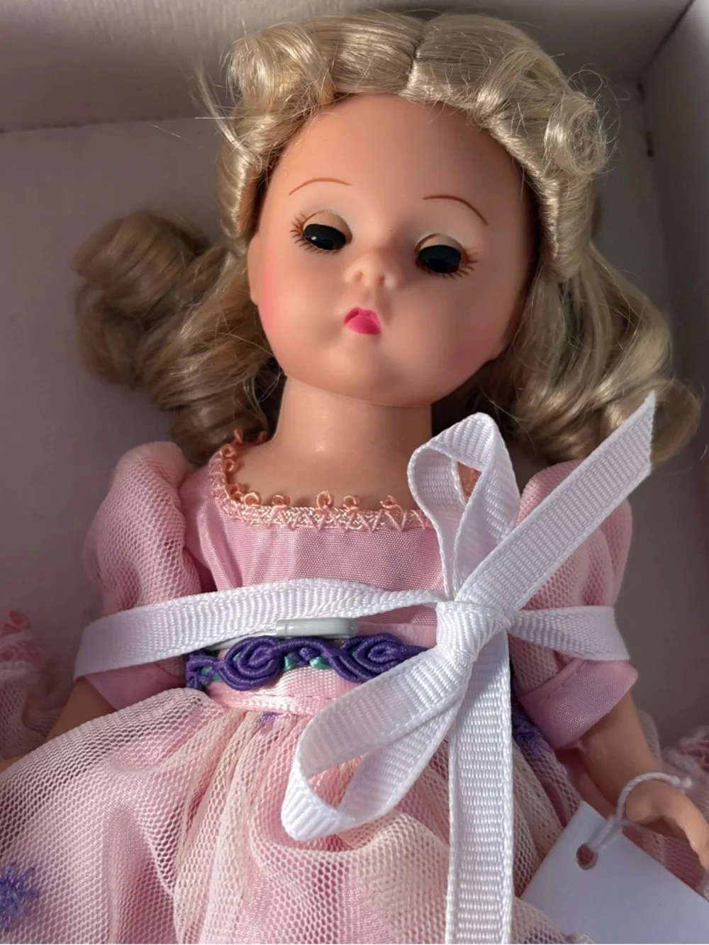 Madame Alexander Hush-You-Bye Doll #25235 W/Box Tags Stand Paperwork Blond Curls
